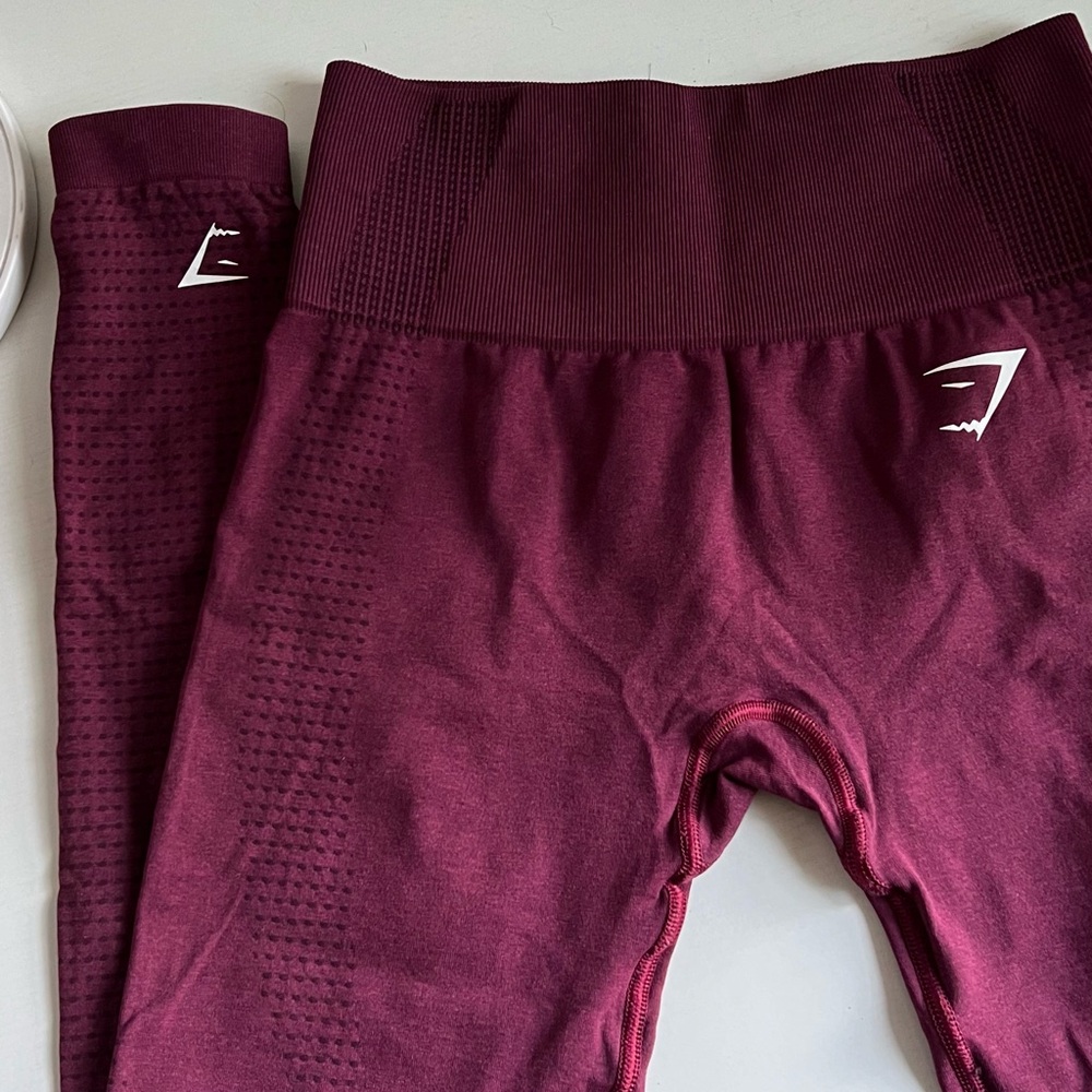 Vital gym shark leggings like new